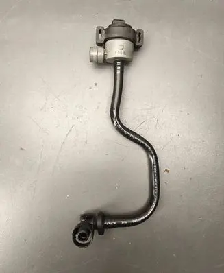BMW 5 F10 F11 Turbo solenoid valve 7619298 7619297