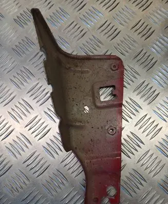 Alfa Romeo Mito Fender mounting bracket A431