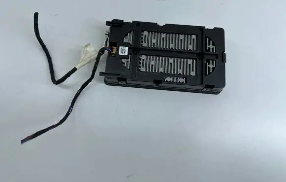 Audi A4 S4 B9 Wireless charging module 8W0035502A 17700111 10R047673