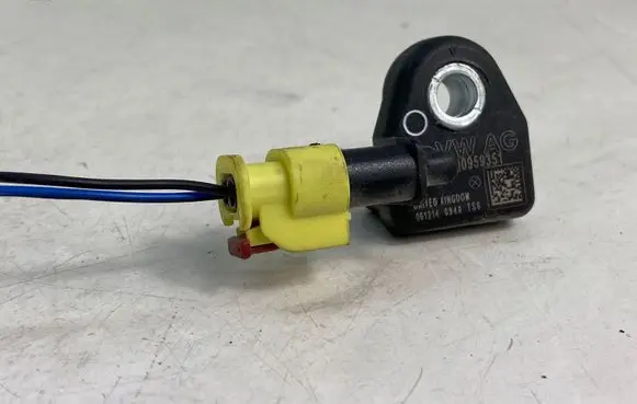 Skoda Octavia Mk3 (5E) Airbag deployment crash/impact sensor 3Q0959351