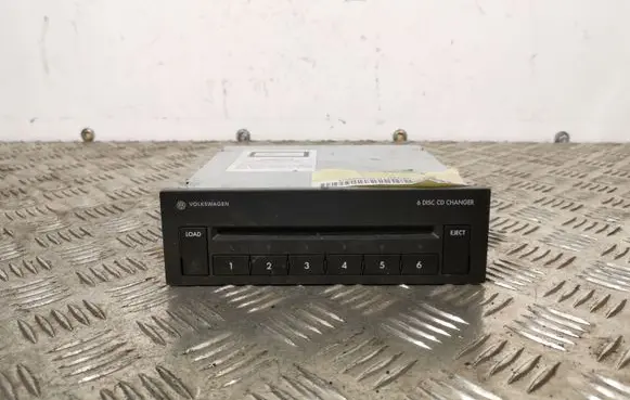 Volkswagen Tiguan CD/DVD changer 1K0035110A