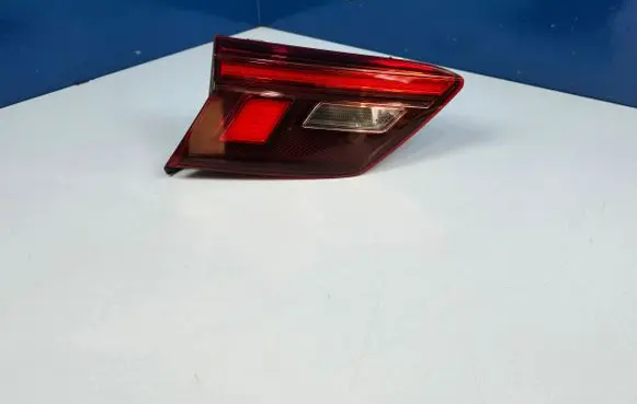 Volkswagen Tiguan Tailgate rear/tail lights 5NA945093F 2SA01252001