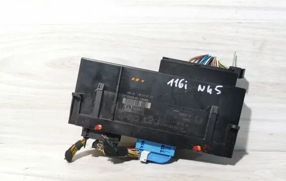 BMW 1 E81 E87 Comfort/convenience module 9119494 0302819 10681810