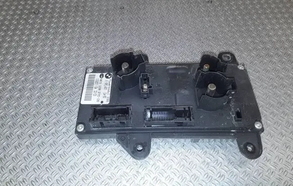 BMW 7 E65 E66 Battery control module 6935431 8ES00827005