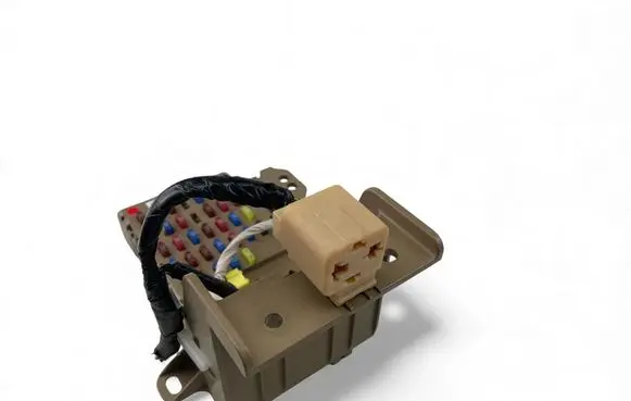 Subaru XV Fuse module 82201FJ210