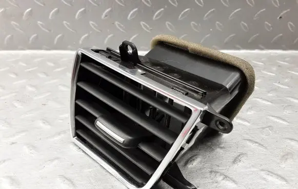 Audi A8 S8 D4 4H Dash center air vent grill 4H1820952A 4H1820952B