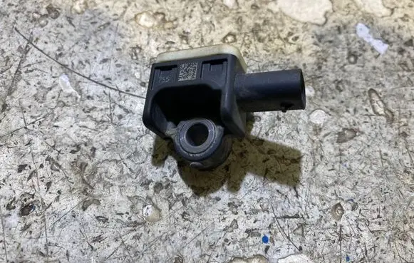Audi A6 S6 C7 4G Airbag deployment crash/impact sensor 4H0959651A