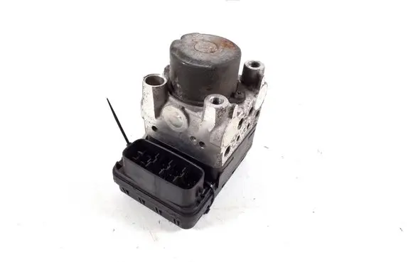 Toyota RAV 4 (XA20) ABS Pump 44510-42080
