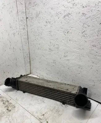 BMW 3 E90 E91 Intercooler radiator 79878802 3296200