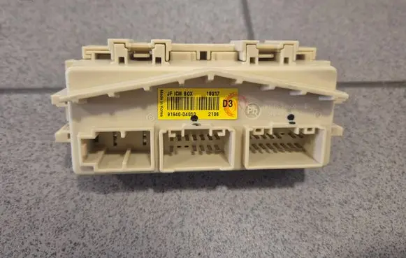 KIA Optima Fuse module 91940D4030 91940D4000
