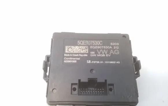Volkswagen Golf VII Gateway control module 5QE907530C