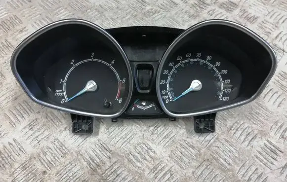 Speedometer (instrument cluster)