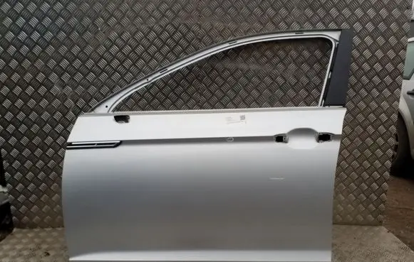 Volkswagen PASSAT B8 Front door