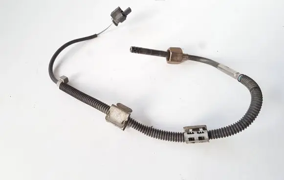 Mercedes-Benz C AMG W204 Exhaust gas temperature sensor A0081532728