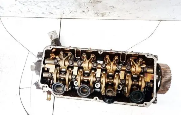 Mitsubishi Colt Engine head 