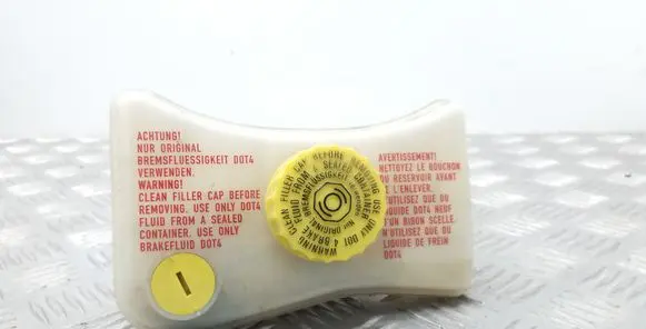 Audi A6 S6 C6 4F Brake fluid reservoir 8E0611301G
