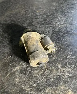 Mercedes-Benz E W211 Starter motor 0051512901
