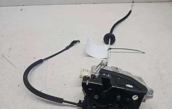 Audi Q7 4L Rear door lock 