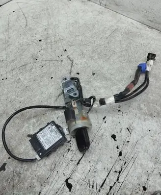 Subaru Legacy Ignition lock 88205AE000 NL98011275