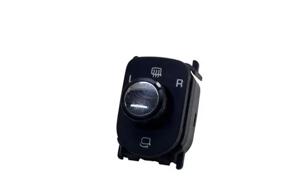 Wing mirror switch