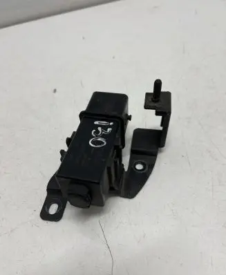 Hyundai i30 Glow plug pre-heat relay 368302A300