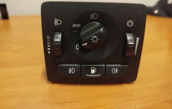 Light switch