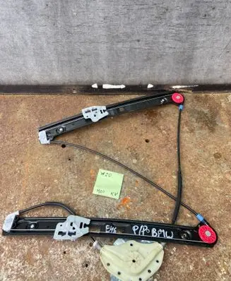BMW 3 E46 Front door window regulator with motor 20M281167