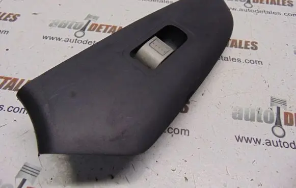 Honda CR-V Electric window control switch