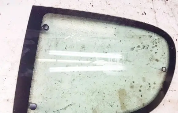 Peugeot 206 Rear side window