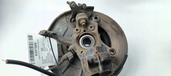 Audi Q3 F3 Front wheel hub spindle knuckle 