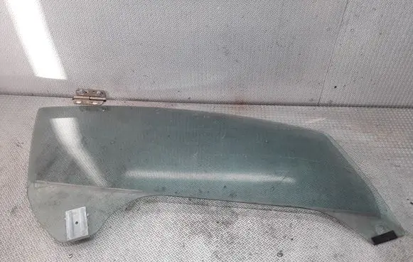 Peugeot 307 Front door window/glass (coupe) 
