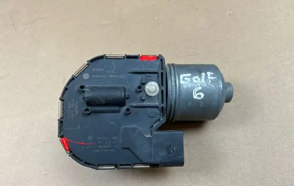 Volkswagen Golf VI Wiper motor 5K1955119