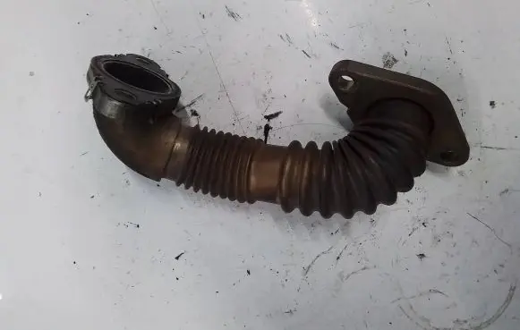 Renault Master III EGR valve line/pipe/hose 147252403r