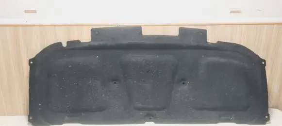 Engine bonnet/hood sound/heat insulation