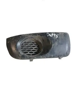 Subaru Impreza I Front fog light trim/grill
