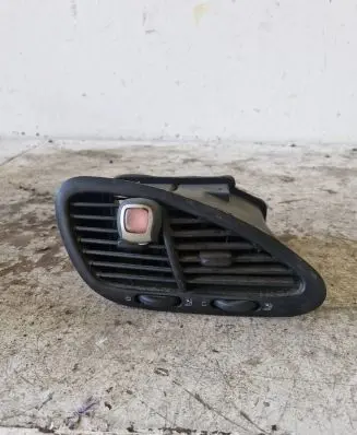 Volkswagen Sharan Dash center air vent grill 7M1819728E R66ZA