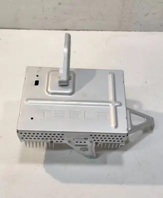 Tesla Model 3 Sound amplifier 107974800