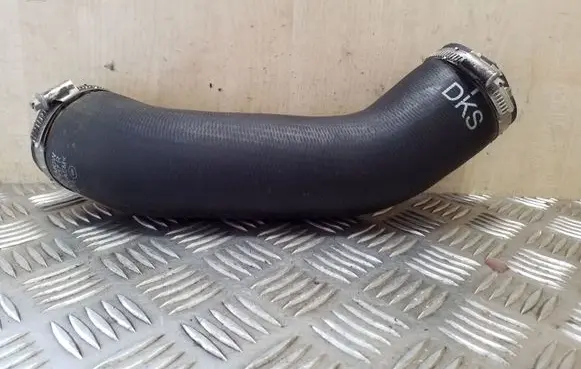 Audi A8 S8 D4 4H Intercooler hose/pipe 4H0145737R