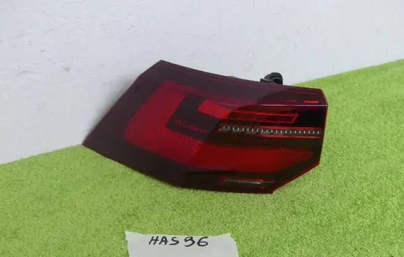 Volkswagen Golf VIII Rear/tail lights set 5H0945207A