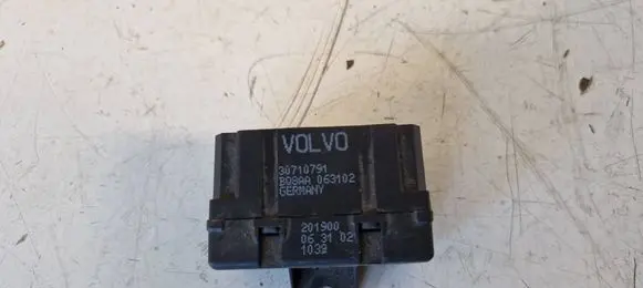Volvo XC90 Seat heating relay 30710791 201900 200032