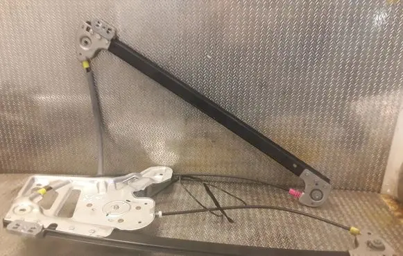 Land Rover Range Rover L322 Front door window regulator with motor CUH000182