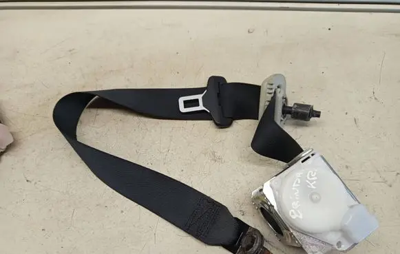 Nissan Qashqai+2 Rear seatbelt ECER1604 C203 5203