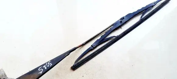 Mazda 323 Rear wiper blade arm