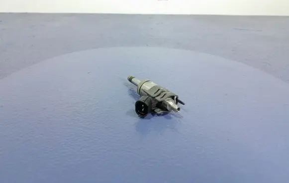 Toyota Corolla E10 Fuel injector 23250-F2050
