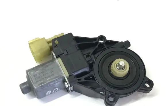 Ford Fiesta Front door window regulator motor 8A6114A389B 0130822404
