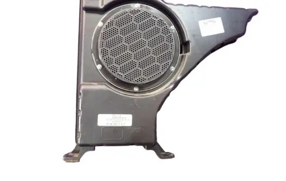 Fiat Freemont Front door speaker