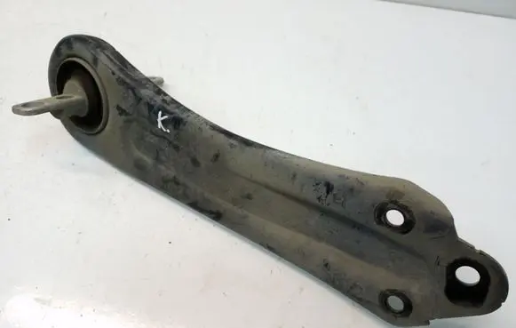 Chrysler 200 Rear upper control arm/wishbone