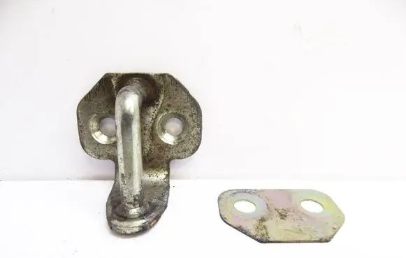 Fiat Fiorino Front door lock loop/hook striker 