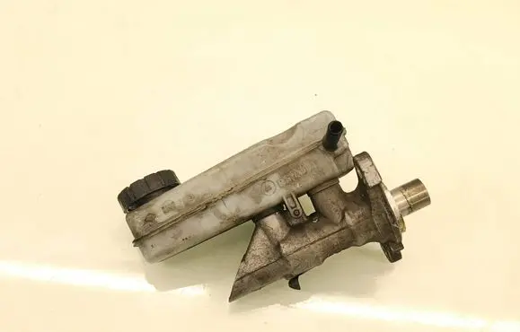 Renault Megane III Master brake cylinder 460910009R