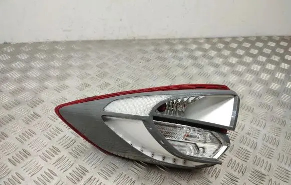Rear/tail lights